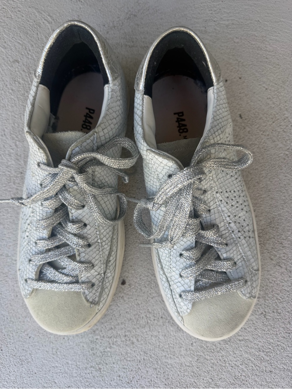 P448 Silver Metallic Textured Low-Top Sneakers